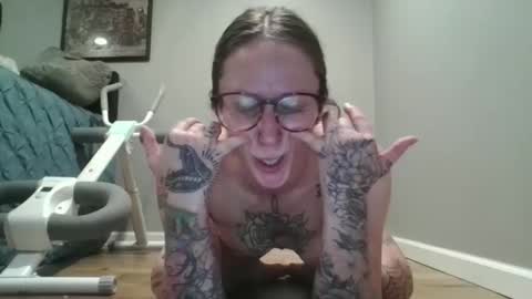 vivienne_grey online show from 23, 12, 2025