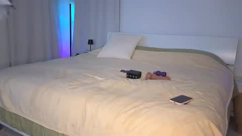 vivienne online online show from 21, 11, 2025