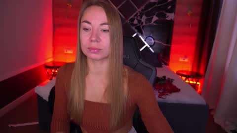 Snapshot of vixenmuse chatting on 27, 10, 2025 Ur Lady online show from 27, 10, 2025