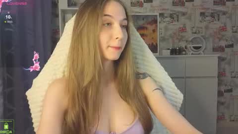 Snapshot of vlad1zy chatting on 5, 11, 2025 Vlada online show from 5, 11, 2025