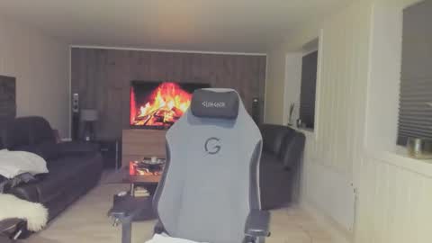 Snapshot of vodkabar123 chatting on 17, 11, 2025 vodkabar123 online show from 17, 11, 2025