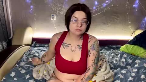 Volshebnik1302 online show from 1, 2, 2025