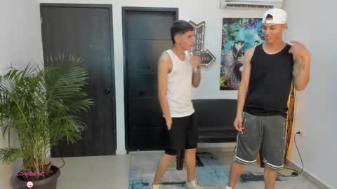 voyeurism_guys online show from 22, 9, 2025