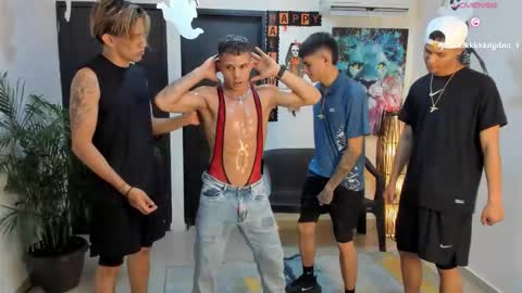 voyeurism_guys online show from 6, 10, 2025