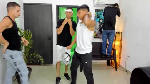 voyeurism_guys online show from 10, 11, 2025