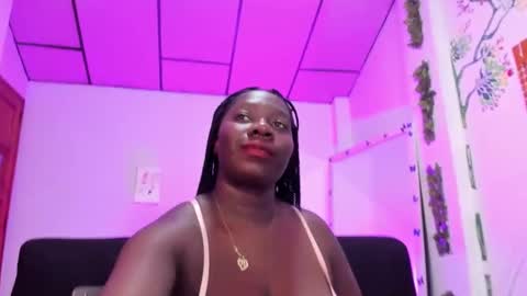 Snapshot of vskayper chatting on 15, 11, 2025 skay online show from 15, 11, 2025