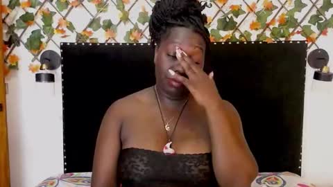 Snapshot of vskayper chatting on 15, 12, 2025 skay online show from 15, 12, 2025