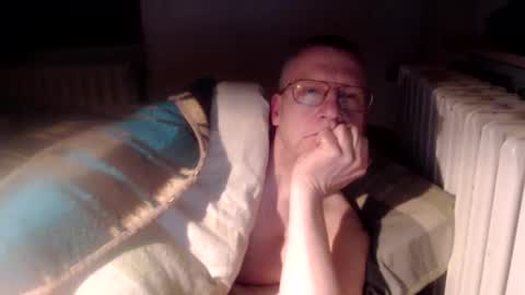 Snapshot of vthomasp719 chatting on 17, 2, 2026 vthomasp719 online show from 17, 2, 2026