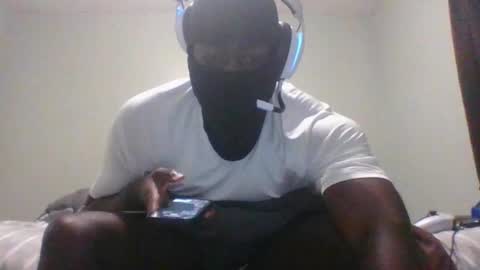 Snapshot of vulan18 chatting on 9, 11, 2025 Vulkan18 online show from 9, 11, 2025