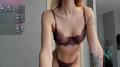 Snapshot of vvalkyriee chatting on 7, 11, 2025 vvalkyriee online show from 7, 11, 2025