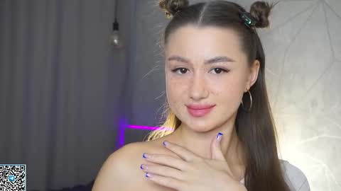 Snapshot of vvilly_wonka chatting on 8, 10, 2025 Ethal - thank you for thumb up online show from 8, 10, 2025