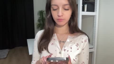 Alice  Before pvt write to me in PM  online show from 27, 12, 2024