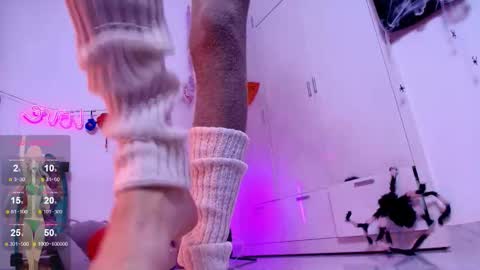 Waifu exe online show from 10, 11, 2025