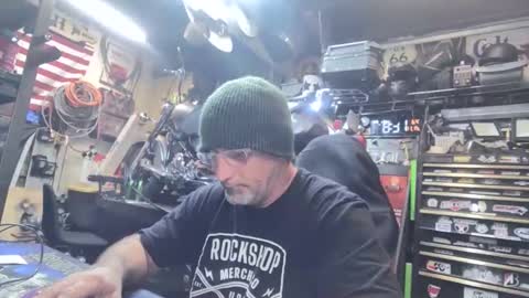 wakesblowinclouds online show from 20, 11, 2025