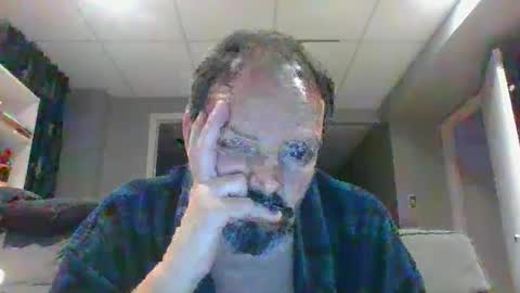 walker033 online show from 5, 10, 2025