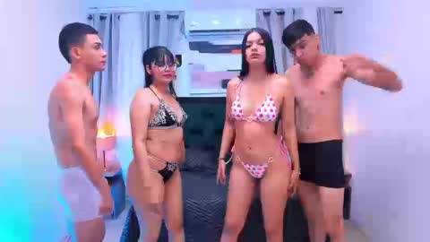 Sofia  Thiago online show from 24, 9, 2025