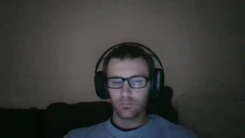 Snapshot of walt1234567 chatting on 19, 10, 2025 FrozenTundra online show from 19, 10, 2025