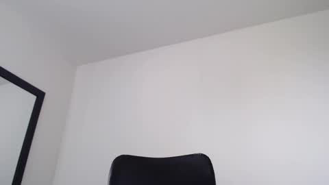 Snapshot of walter_brownn01 chatting on 17, 1, 2025 WALTER BROWN online show from 17, 1, 2025