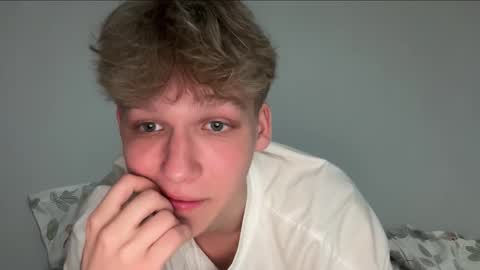 Snapshot of walterback chatting on 28, 2, 2026 Mark and Tom online show from 28, 2, 2026