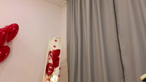 Snapshot of wanda_robinson chatting on 12, 2, 2025 Wendy. Hello Honeys Ill see you 2nd 5th 7th this week love you3 online show from 12, 2, 2025