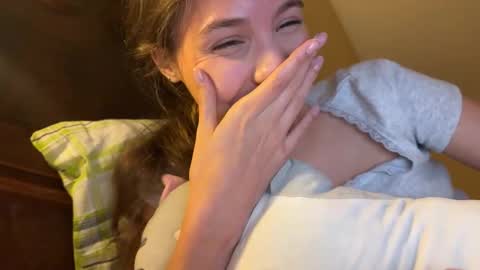 Snapshot of wanda_robinson chatting on 12, 9, 2025 Wendy. Hello Honeys Ill see you 2nd 5th 7th this week love you3 online show from 12, 9, 2025