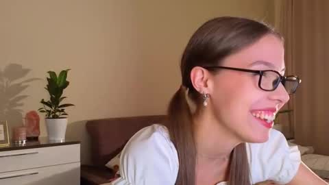 Snapshot of wanda_robinson chatting on 13, 9, 2025 Wendy. Hello Honeys Ill see you 2nd 5th 7th this week love you3 online show from 13, 9, 2025