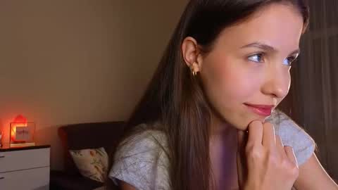 Snapshot of wanda_robinson chatting on 13, 10, 2025 Wendy. Hello Honeys Ill see you 2nd 5th 7th this week love you3 online show from 13, 10, 2025