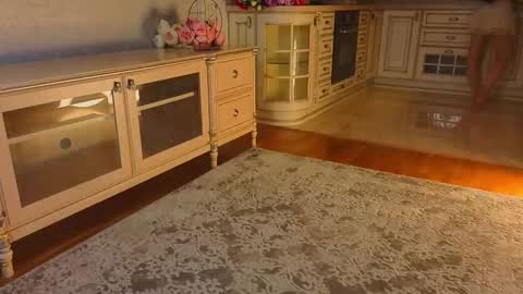 hello guys im Lilian online show from 19, 11, 2025