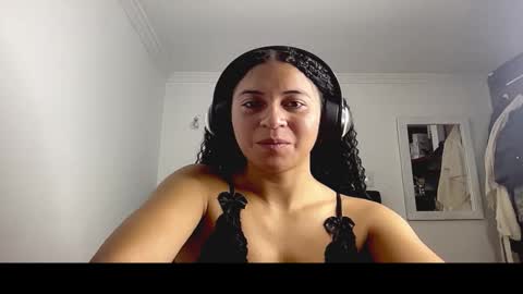 Snapshot of wandasingerr chatting on 19, 9, 2025 wanda online show from 19, 9, 2025