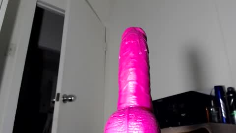 wants online show from 5, 1, 2025