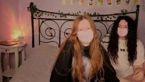 lira and flo online show from 19, 1, 2026