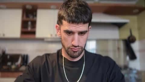 Snapshot of wat___sapbody chatting on 21, 10, 2025 wearetwo online show from 21, 10, 2025