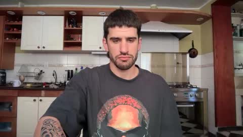 Snapshot of wat___sapbody chatting on 29, 10, 2025 wearetwo online show from 29, 10, 2025