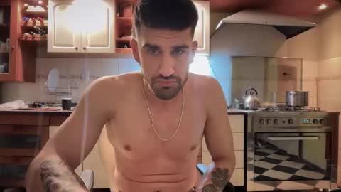 Snapshot of wat___sapbody chatting on 14, 11, 2025 wearetwo online show from 14, 11, 2025