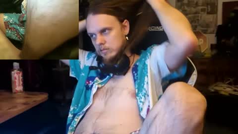 Snapshot of watchmegamer chatting on 24, 11, 2025 watchmegamer online show from 24, 11, 2025