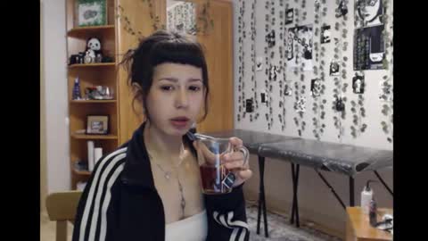 Mina online show from 10, 11, 2025