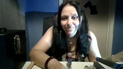 waywardqueen online show from 2, 10, 2025