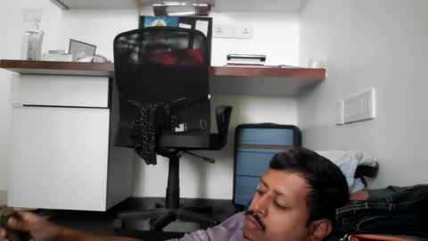 Snapshot of wearcondom chatting on 18, 2, 2026 sexyguy online show from 18, 2, 2026