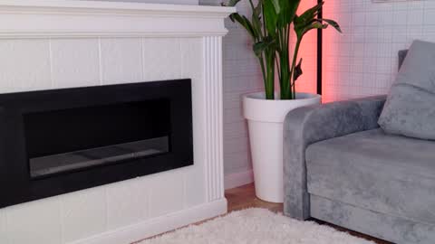 Snapshot of wellicaren chatting on 4, 3, 2026 CAREN online show from 4, 3, 2026