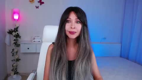 Wendi Foster online show from 7, 10, 2025