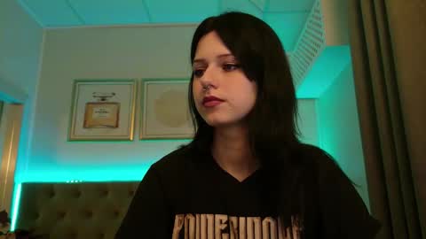 Snapshot of wendymay chatting on 20, 11, 2025 Wendy online show from 20, 11, 2025