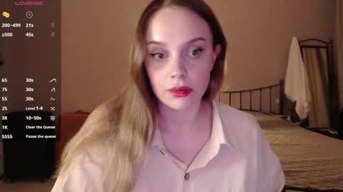 Lana online show from 15, 9, 2025