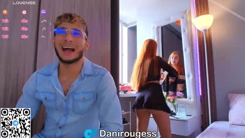 Mia and Dylan online show from 20, 10, 2025