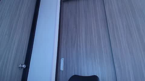 Mia and Dylan online show from 6, 11, 2025