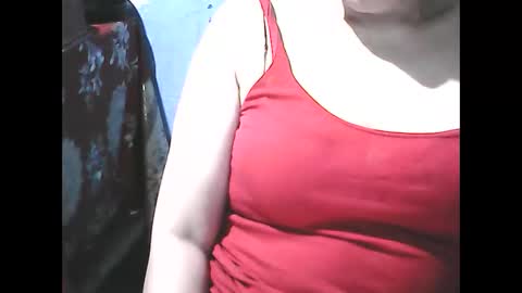 Snapshot of wethornypussy4u chatting on 31, 10, 2025 wethornypussy4u online show from 31, 10, 2025