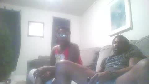 Snapshot of wetoohot2016 chatting on 19, 12, 2025 WIFE A THICKY AND HUSBAND SLIM with a nice PACKAGE online show from 19, 12, 2025