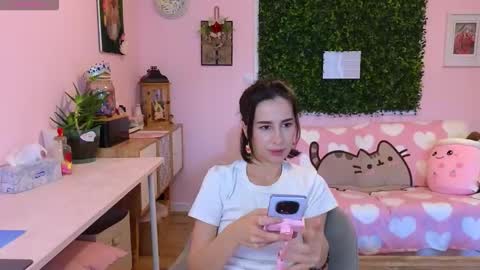 Victoria Maria online show from 12, 2, 2026