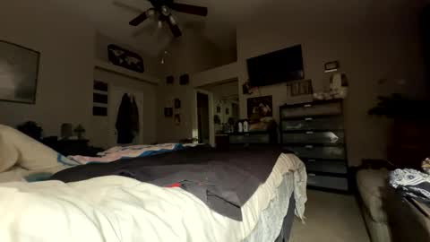 Whisper online show from 29, 3, 2026