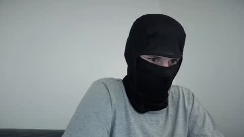 whispero_o online show from 4, 2, 2026