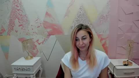 white__angel_ online show from 31, 3, 2026